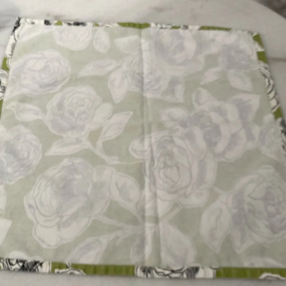 L Set of 9 Floral Table Napkins